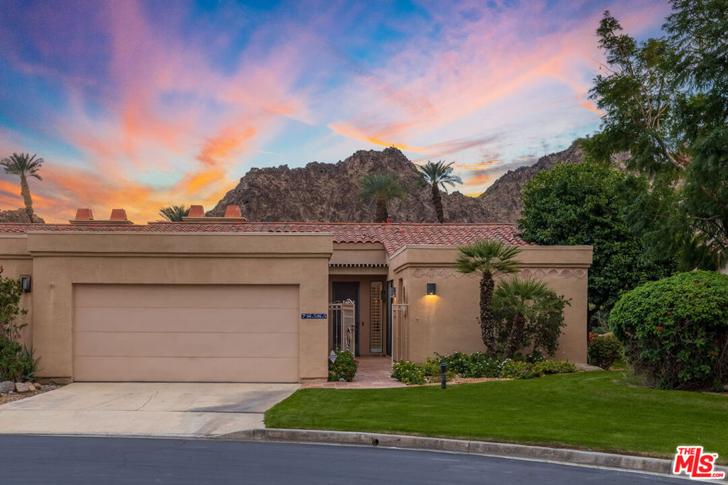 78585 Vista Del Fuente Property Photo 2