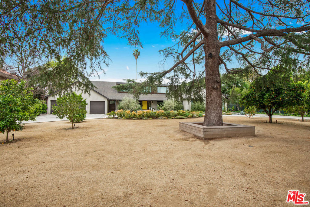 17352 Magnolia Boulevard Property Photo 34