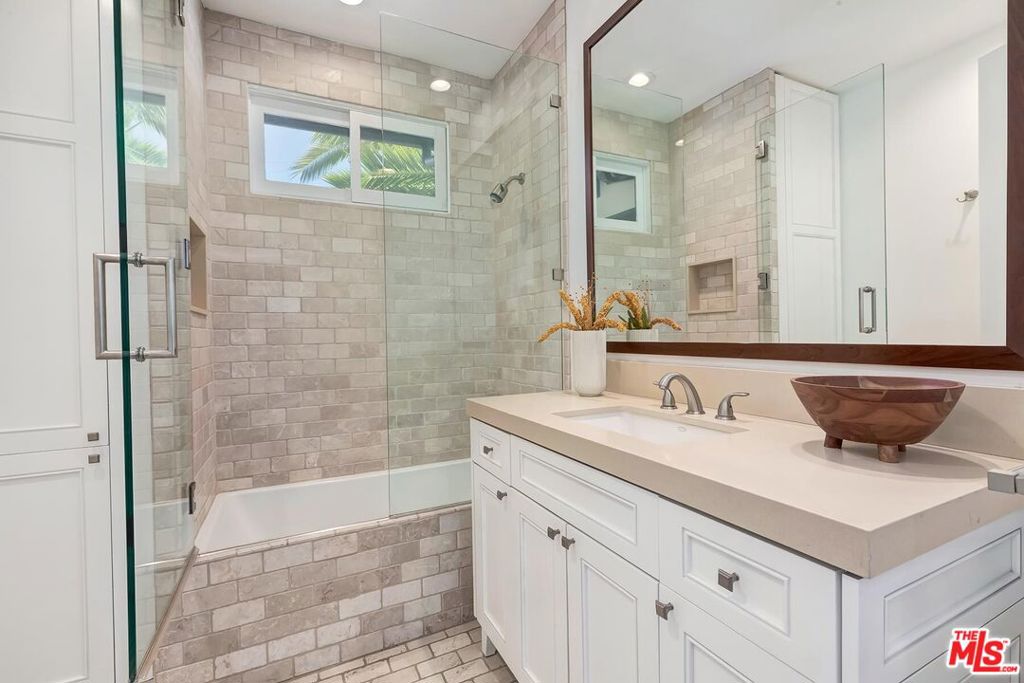 2890 Forrester Drive Property Photo 48