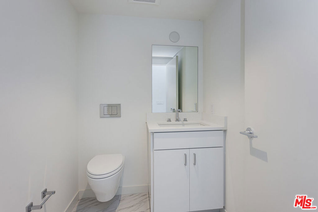 209 Hollister Avenue Property Photo 14