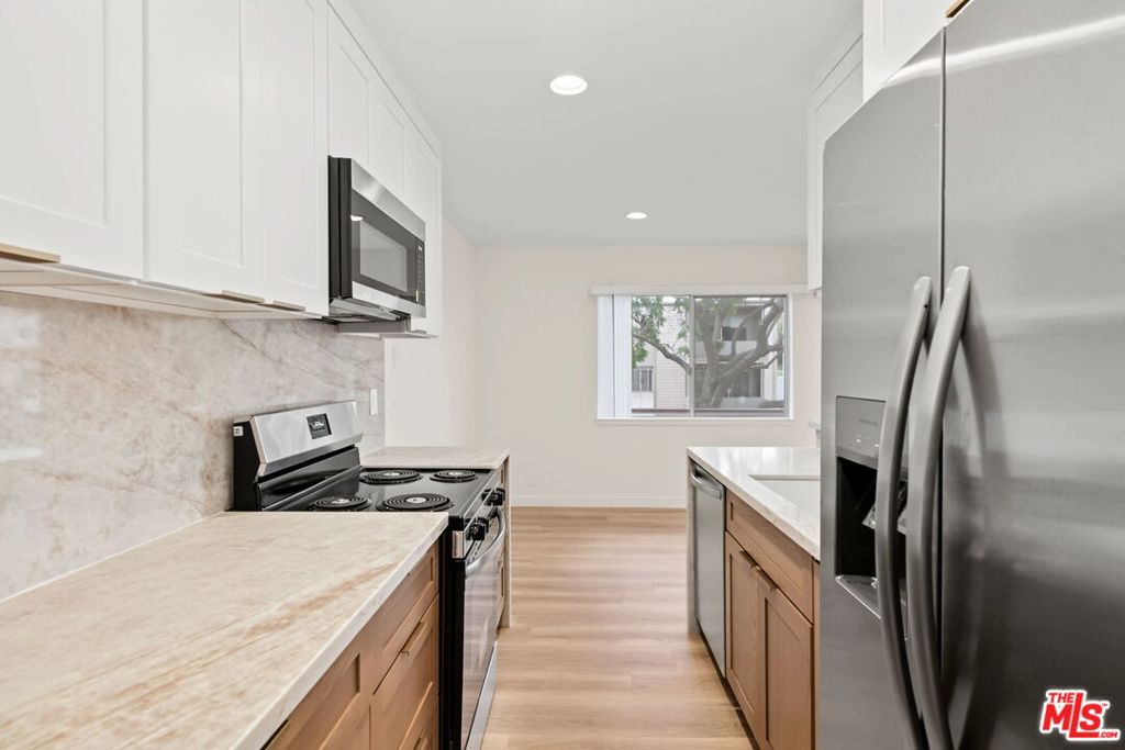 1831 Prosser Avenue 208 Property Photo 6