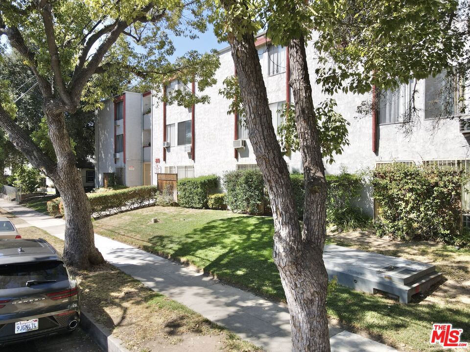 819 Wright Avenue Property Photo 1