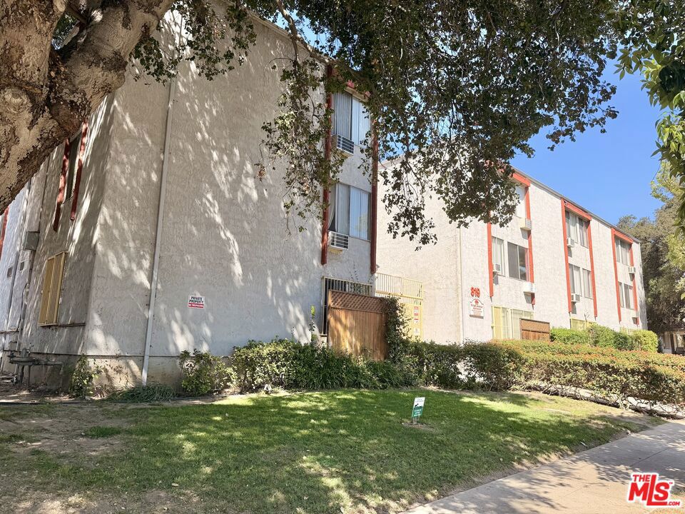 819 Wright Avenue Property Photo 4