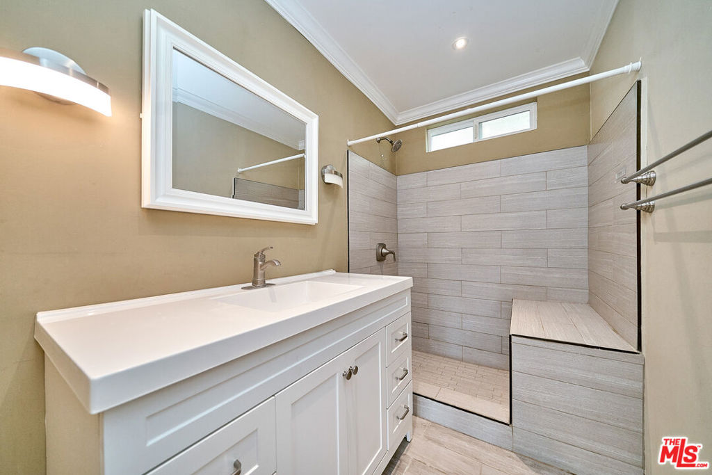 2660 Conata Street Property Photo 21