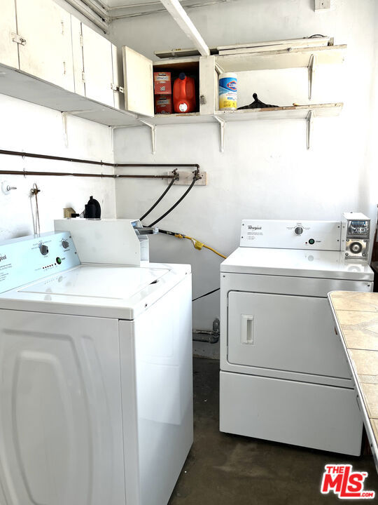 11768 Gateway Boulevard Property Photo 16