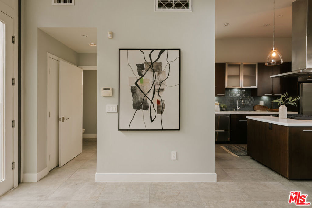 1524 11th Street E Property Photo 9