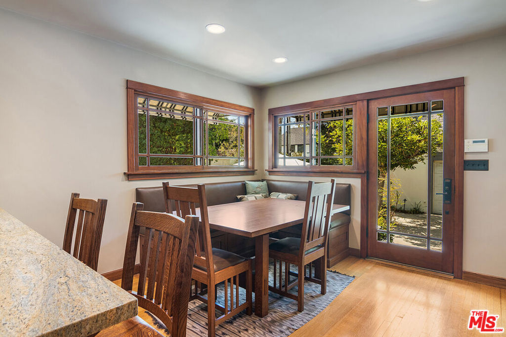 531 N June Street Property Photo 14