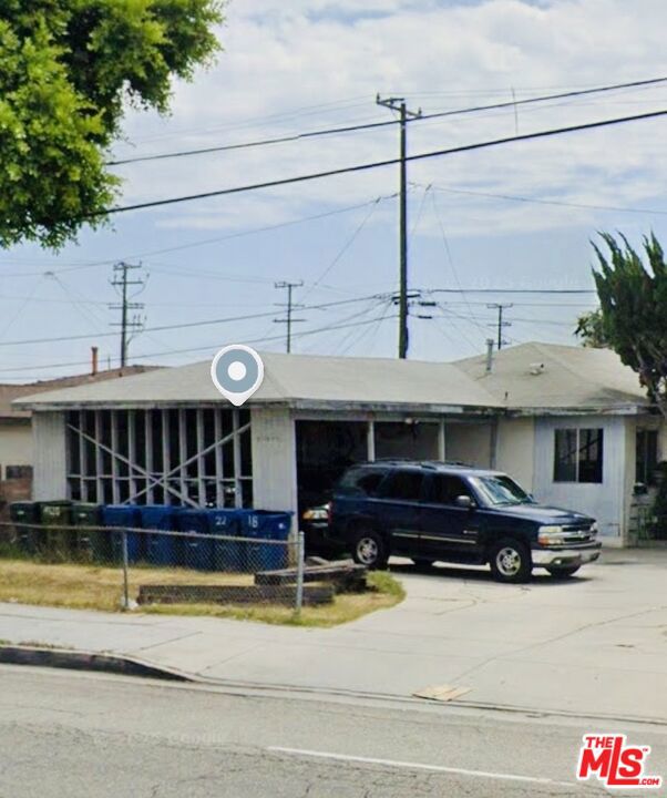 4914 W El Segundo Boulevard Property Photo 2