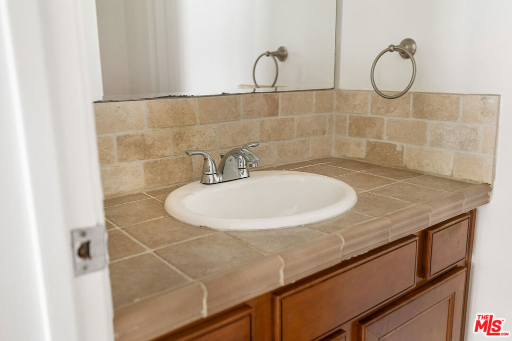 1000 S Westgate Avenue 312 Property Photo 12