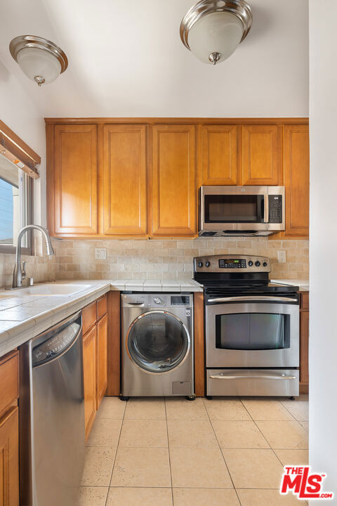 1000 S Westgate Avenue 312 Property Photo 15
