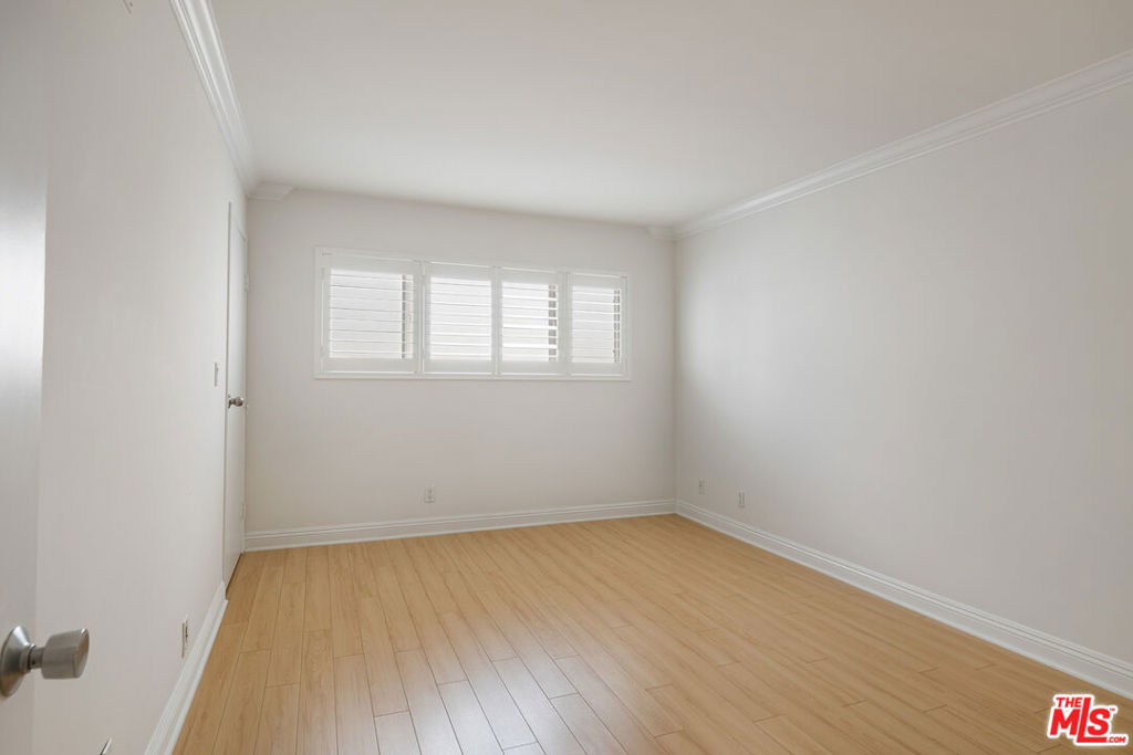 1000 S Westgate Avenue 312 Property Photo 20