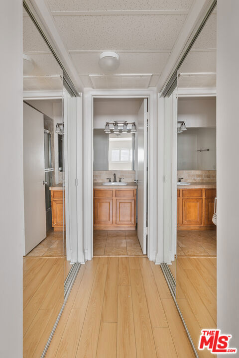 1000 S Westgate Avenue 312 Property Photo 24