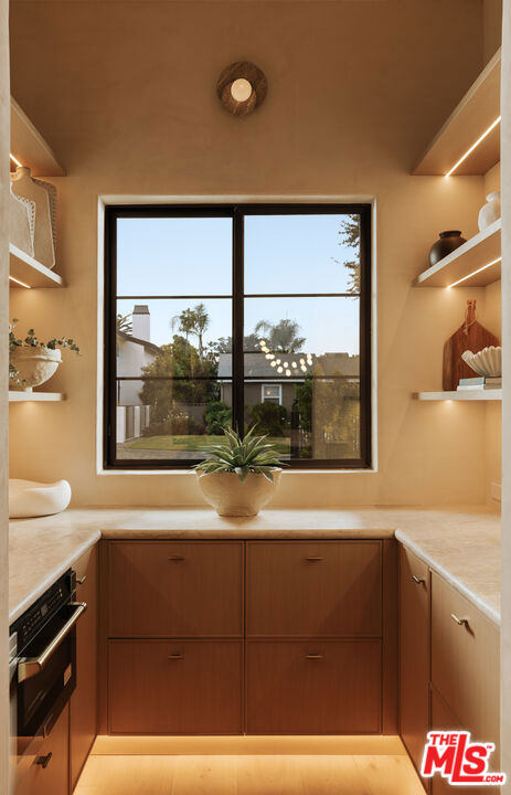 14800 Mccormick Street Property Photo 5