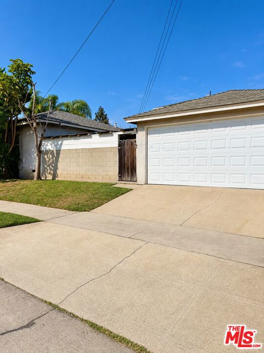 12498 Rubens Avenue Property Photo 3