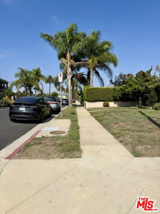12498 Rubens Avenue Property Photo 4
