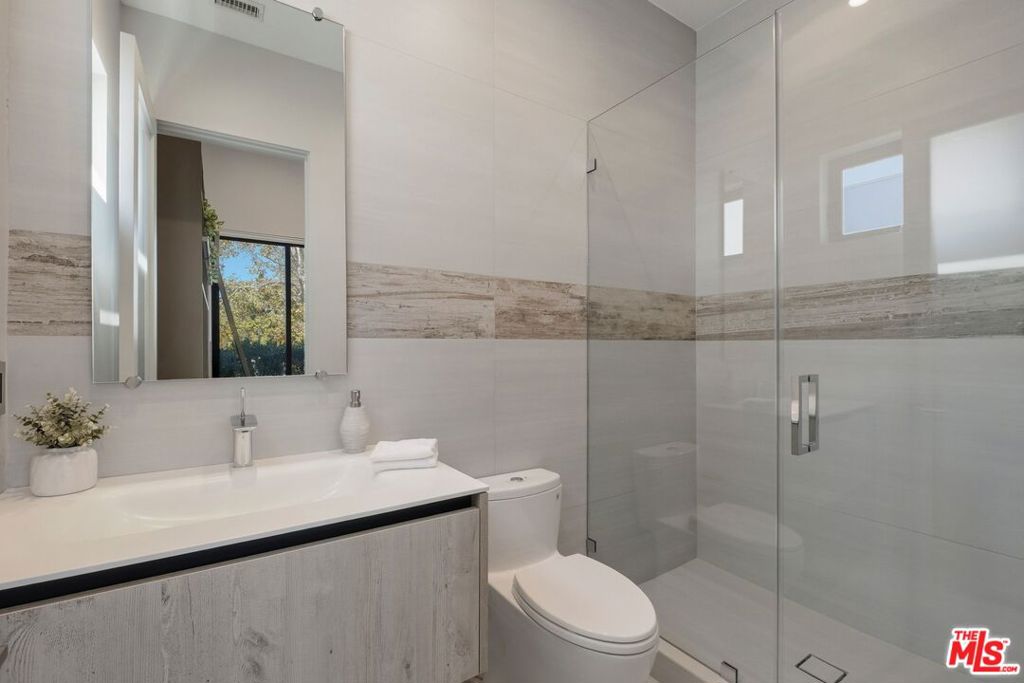 6252 Drexel Avenue Property Photo 26