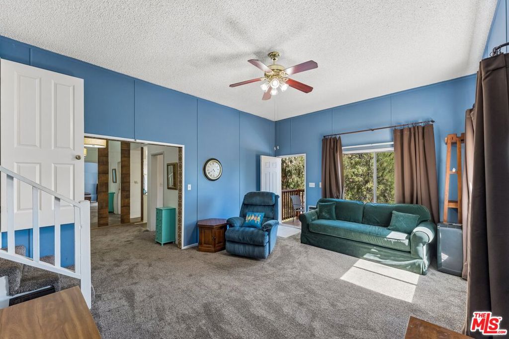 26857 Crestview Drive Property Photo 4