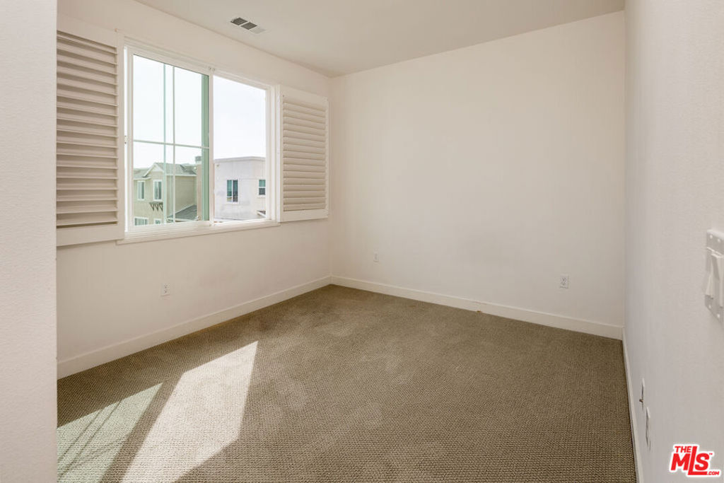 5671 Ekwill Street 101 Property Photo 21
