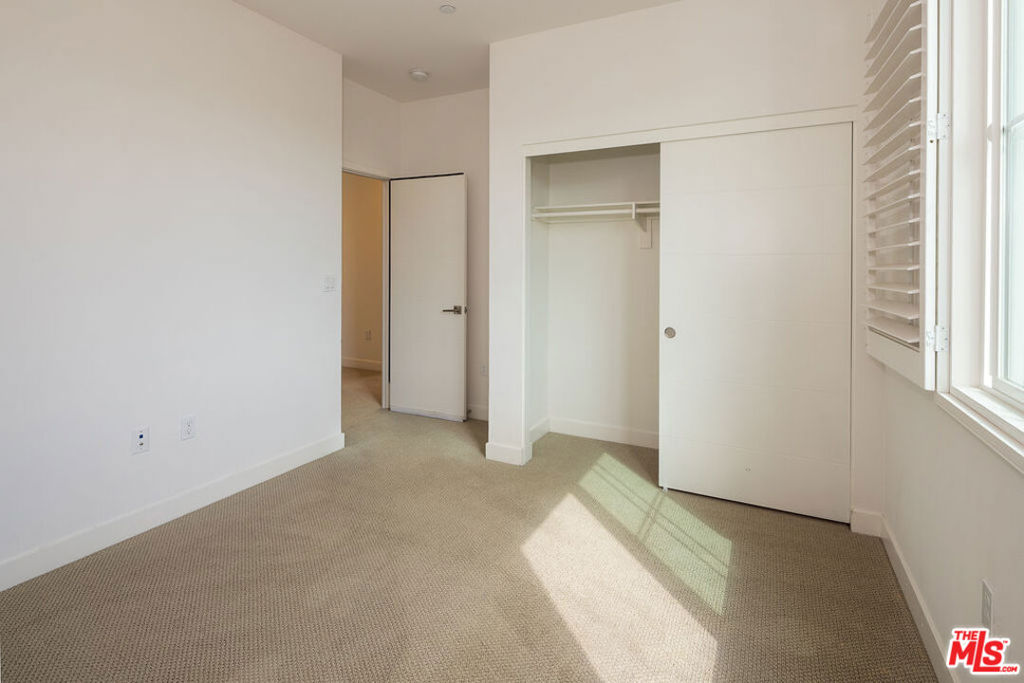 5671 Ekwill Street 101 Property Photo 22