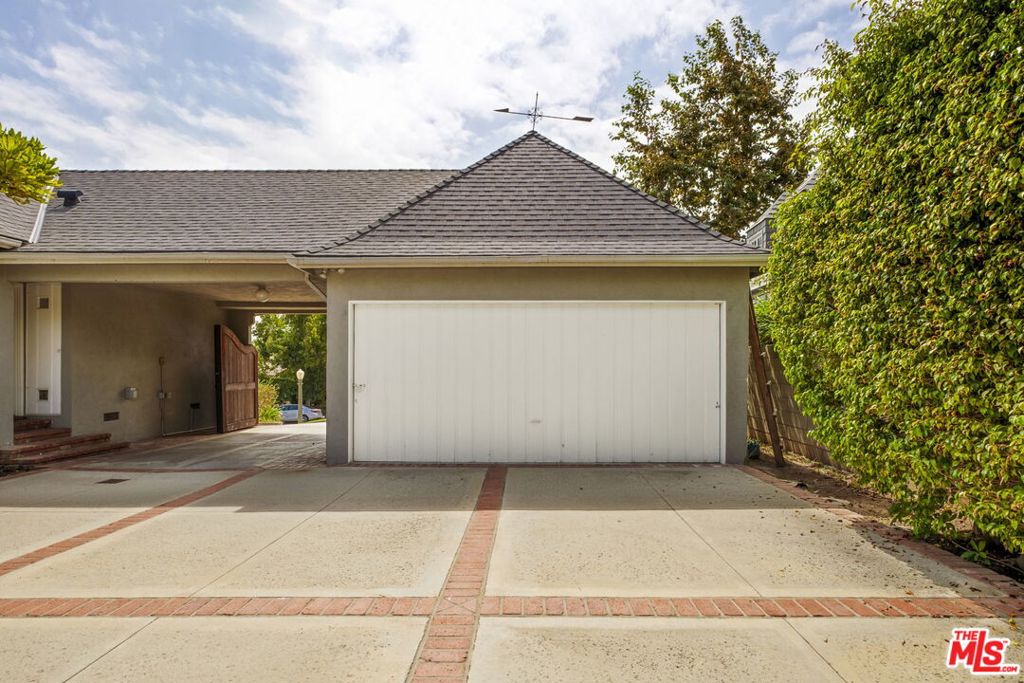 14907 Camarosa Drive Property Photo 33