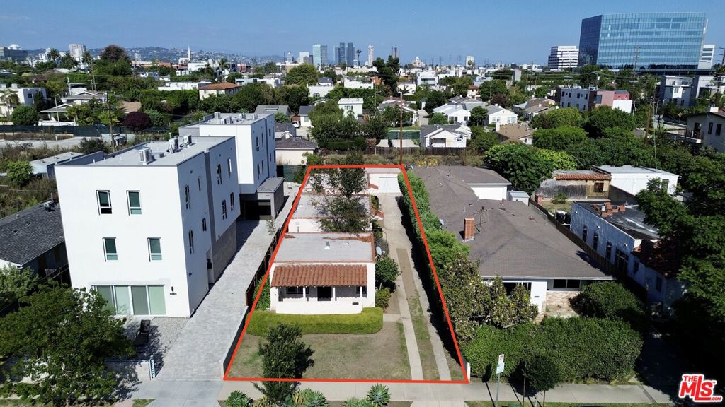 2030 Federal Avenue Property Photo 1