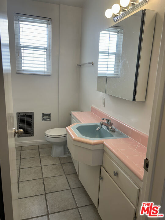 5820 W Olympic Boulevard 3 Property Photo 15