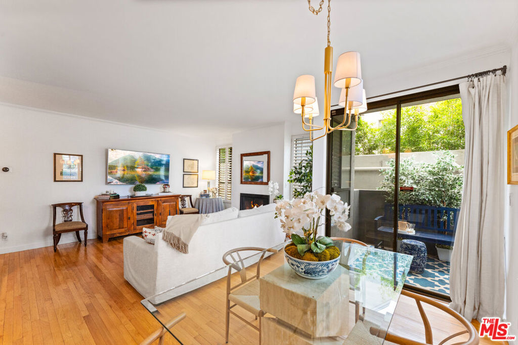 12115 San Vicente Boulevard 111 Property Photo 9