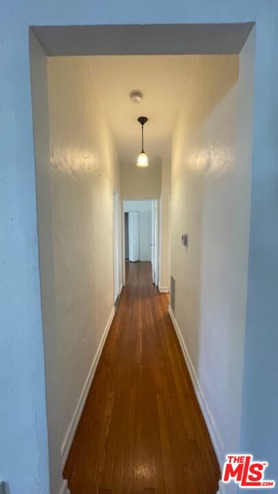 444 N Sycamore Avenue 1 Property Photo 8