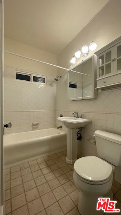 444 N Sycamore Avenue 1 Property Photo 14