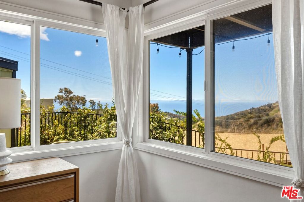 21625 Saddle Peak Road Property Photo 32