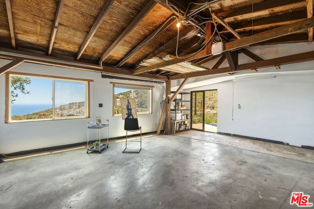 21625 Saddle Peak Road Property Photo 51