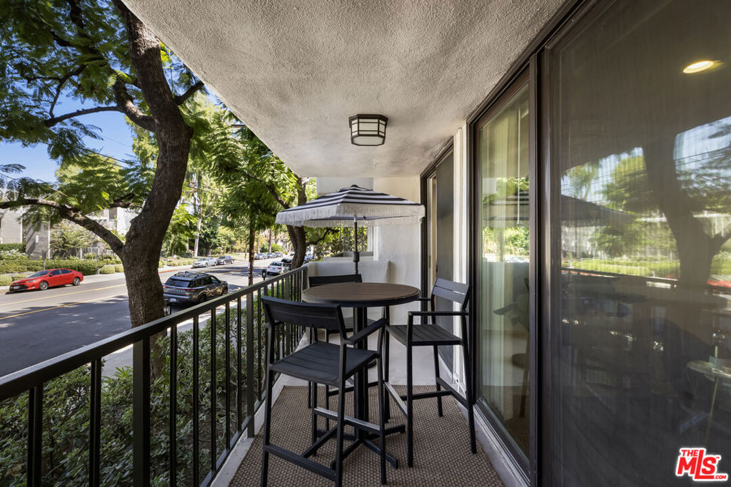 330 W California Boulevard 101 Property Photo 9