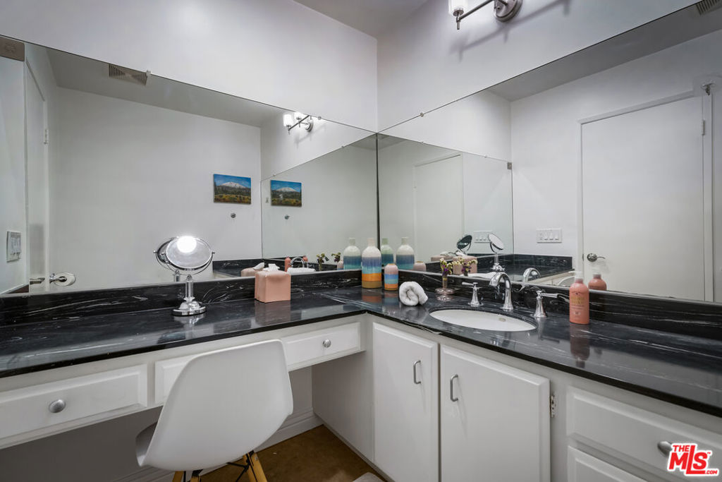 330 W California Boulevard 101 Property Photo 33