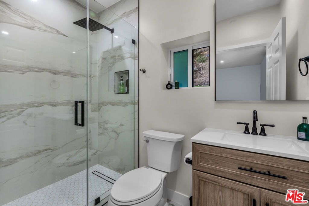1450 N Bundy Drive Property Photo 30