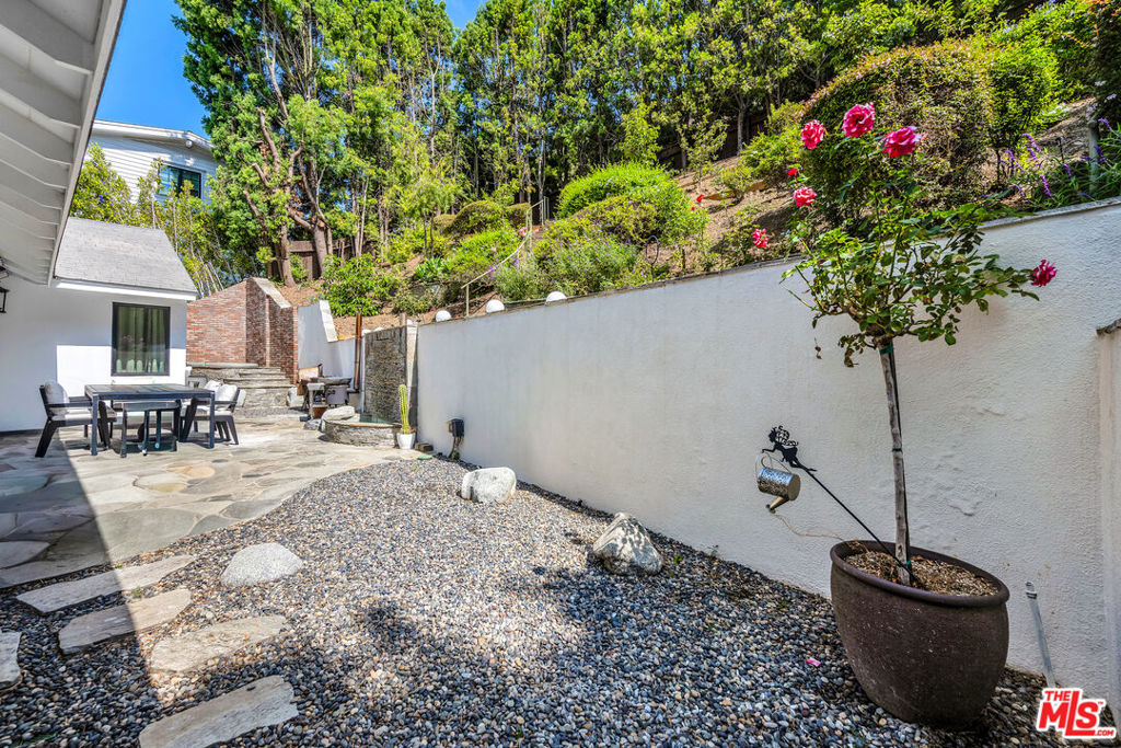 1450 N Bundy Drive Property Photo 35