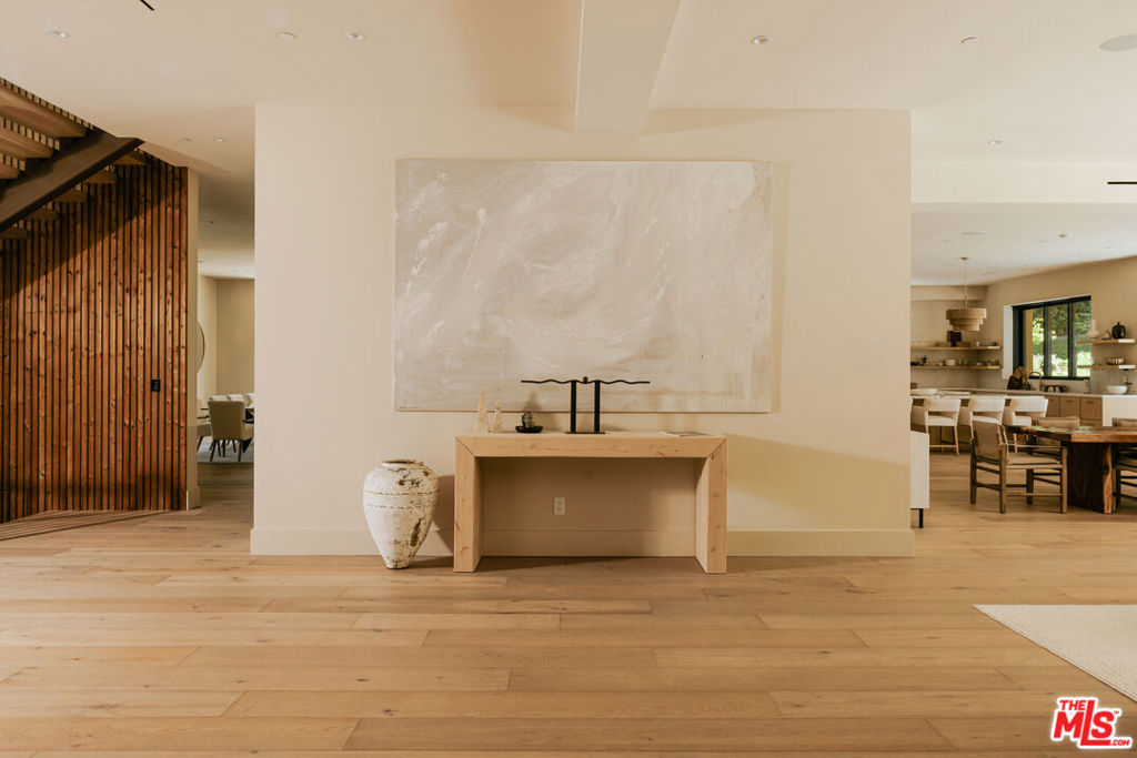 5287 Round Meadow Road Property Photo 4