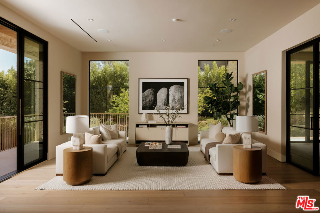 5287 Round Meadow Road Property Photo 14