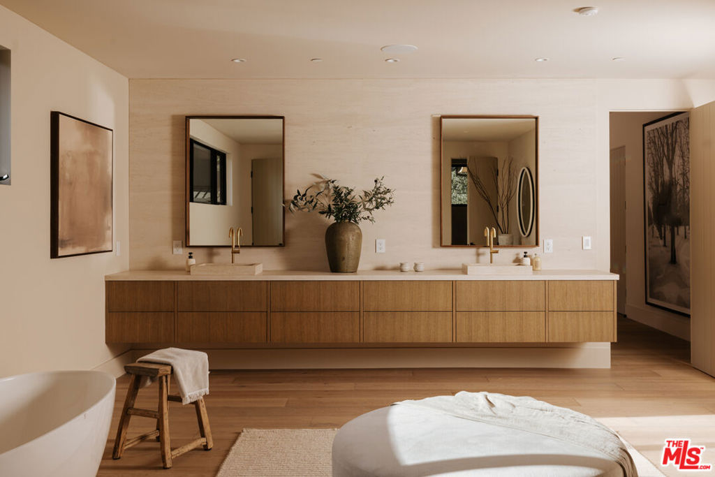 5287 Round Meadow Road Property Photo 18