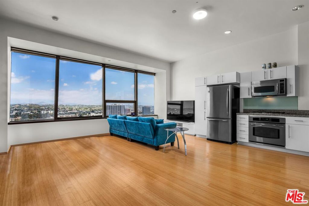 1100 Wilshire Boulevard 2605 Property Photo 9