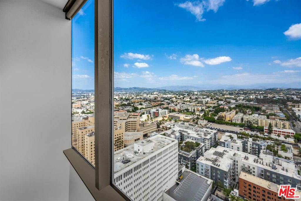 1100 Wilshire Boulevard 2605 Property Photo 10