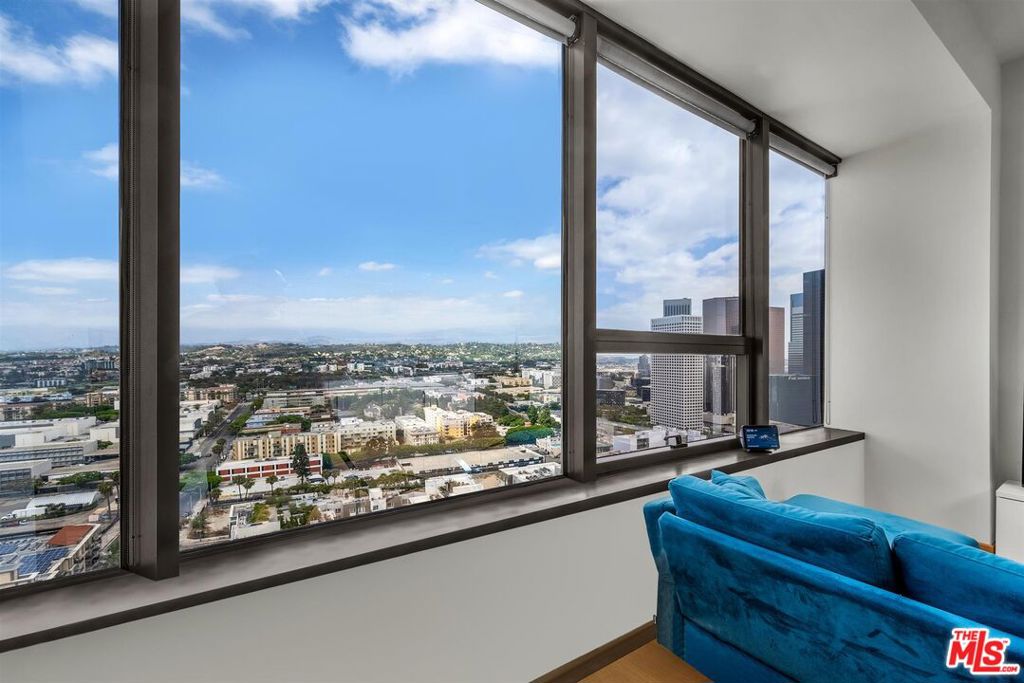 1100 Wilshire Boulevard 2605 Property Photo 11