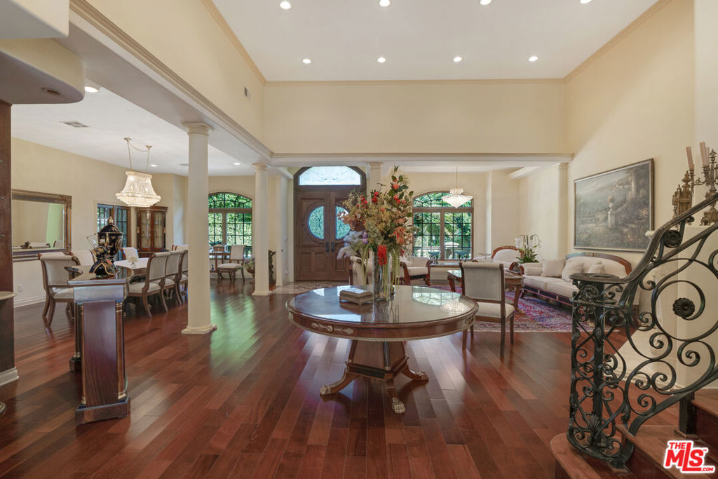 12408 W Sunset Boulevard Property Photo 17