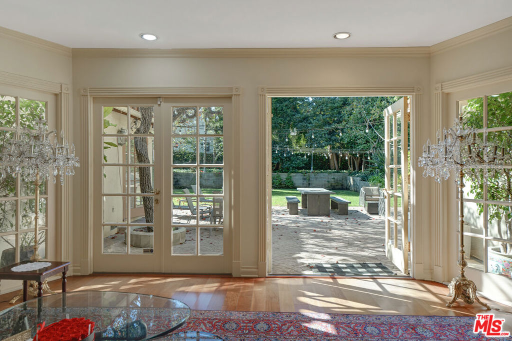 12408 W Sunset Boulevard Property Photo 19