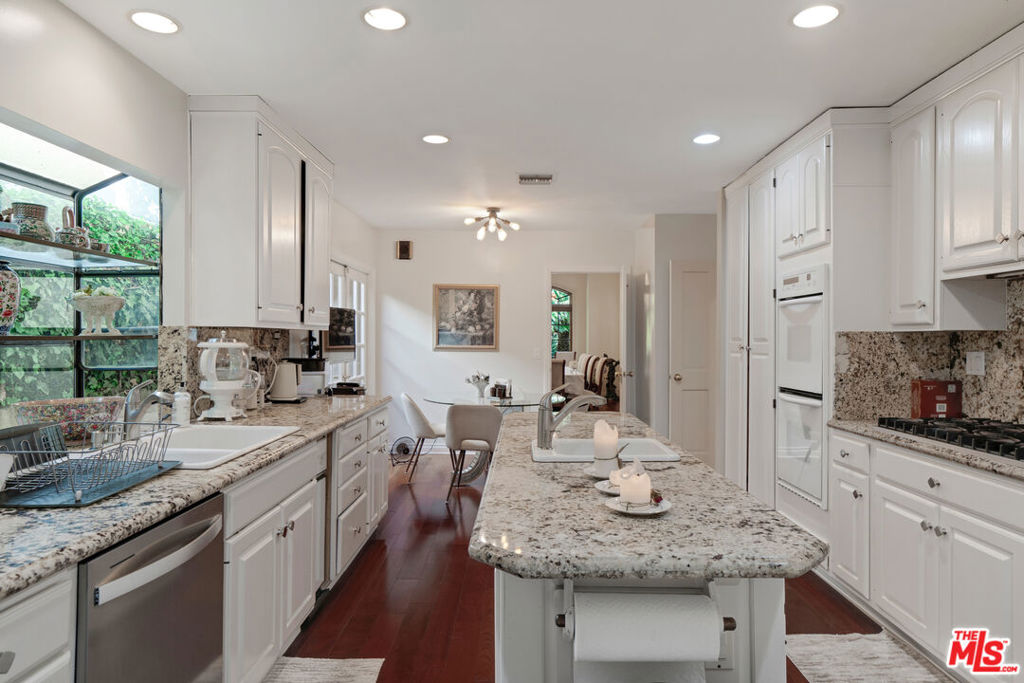12408 W Sunset Boulevard Property Photo 23