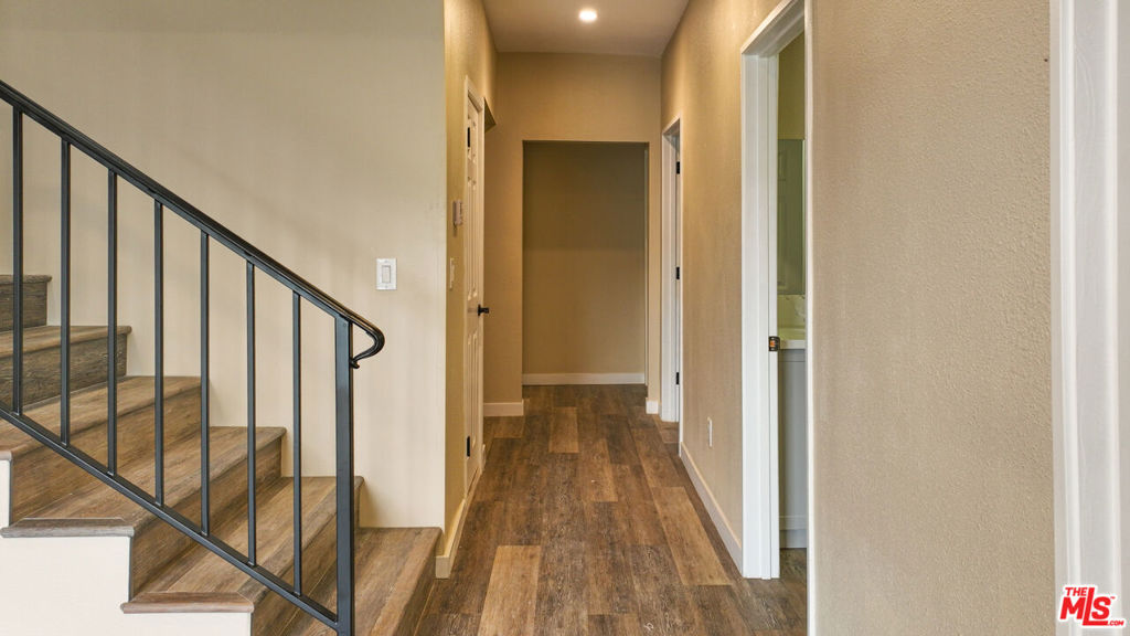 702 Crenshaw Boulevard Property Photo 21