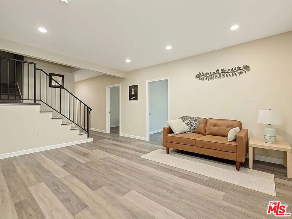 702 Crenshaw Boulevard Property Photo 31