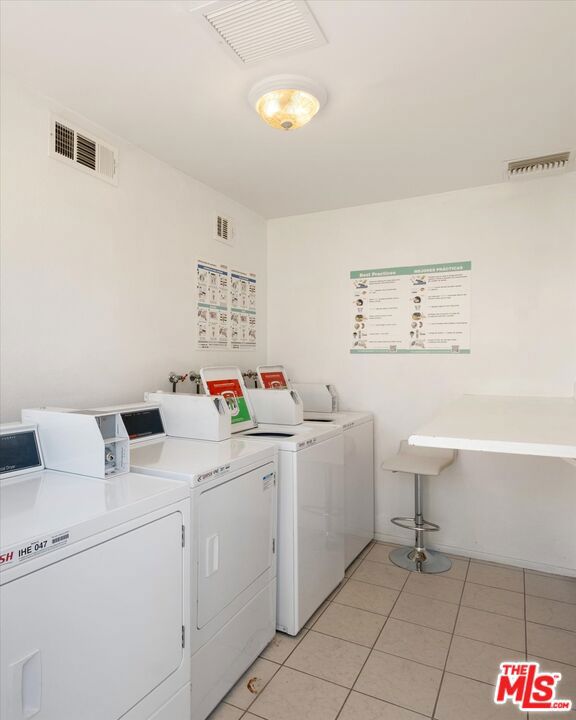 1527 Spyglass Plaza Property Photo 22