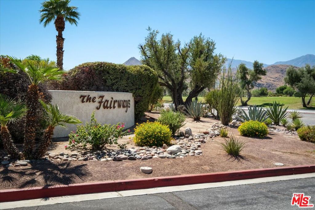 1527 Spyglass Plaza Property Photo 23