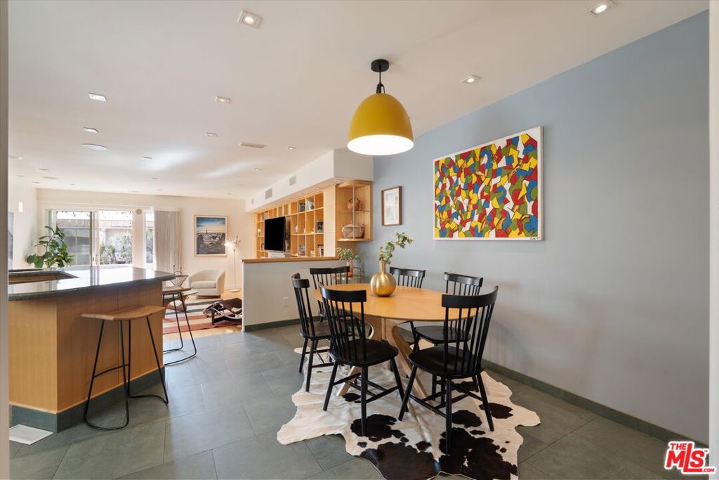 11925 Mayfield Avenue 2 Property Photo 13