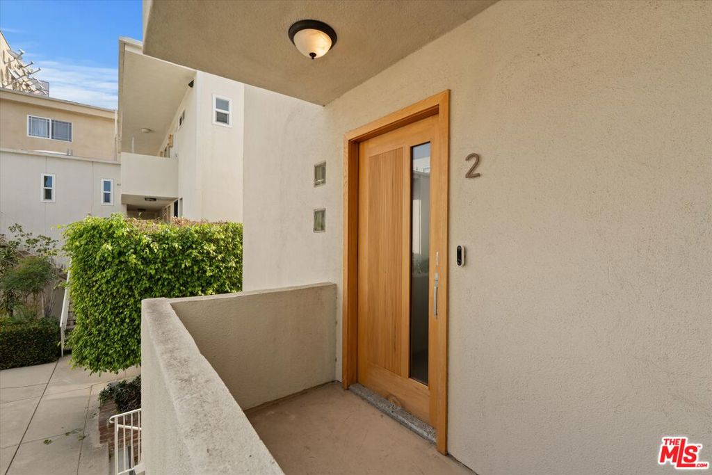 11925 Mayfield Avenue 2 Property Photo 36